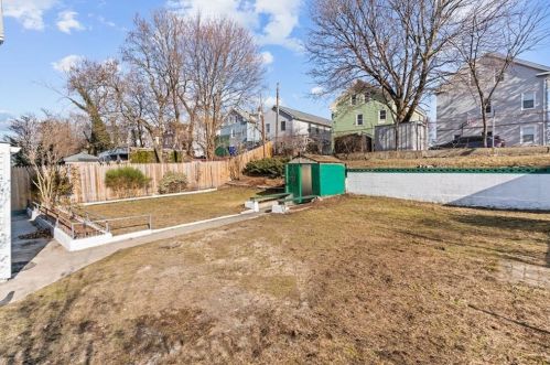 37 Felix St, Providence RI  02908-4836 exterior