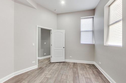 2718 Monroe St, Chicago IL 60624-2661 exterior