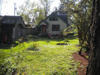 1747 Orchard Aly, Eugene, OR 97403-2069