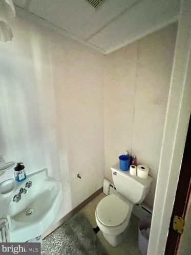 3433 Friendship St, Philadelphia PA 19149-1620 exterior