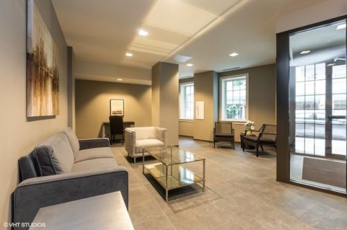 2050 Clark St, Chicago IL  60614-4763 exterior