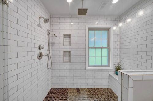 2508 Caladium Dr, Atlanta GA 30345-1325 exterior