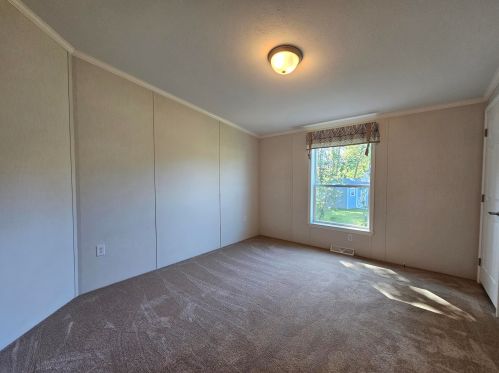 10 Emperor Dr, Concord NH  03303-4123 exterior