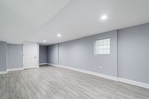 1522 Menard Ave, Chicago IL  60651-1129 exterior