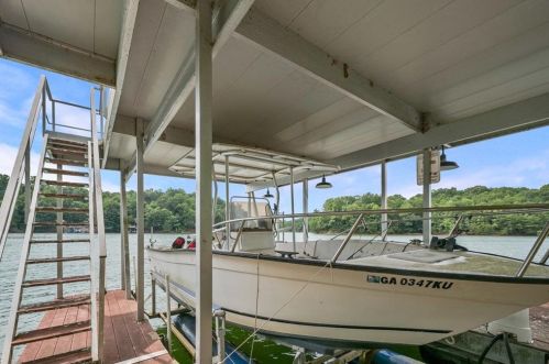 6372 Falcon Ln, Gainesville GA 30506-2429 exterior