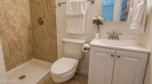 8322 Julia St, Tucson AZ  85710-4218 exterior