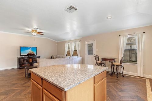 9810 Barr Spg Dr, Humble TX 77396-4228 exterior