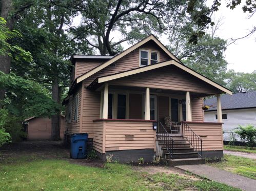 71 Cres Ave, Meskegon MI 49444-3066 exterior