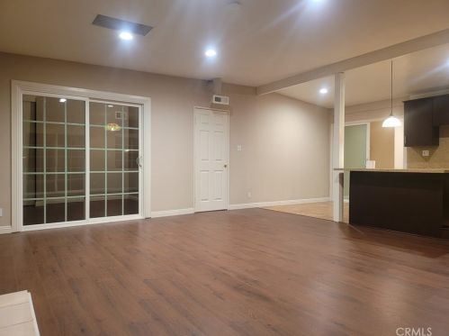 517 Maplewood Ave, Fullerton CA 92832-2109 exterior