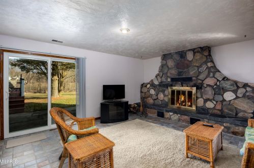 3653 108 St, Byron Township MI 49315-8705 exterior