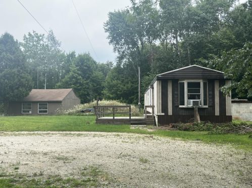 2450 Maple Island Rd, Hesperia, MI 49421-9070