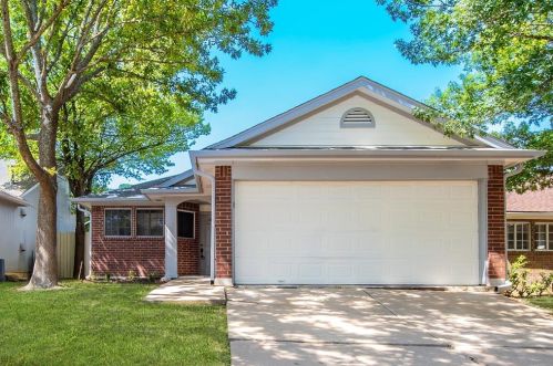 5211 Coppermead Ln, Austin, TX 78754-5047