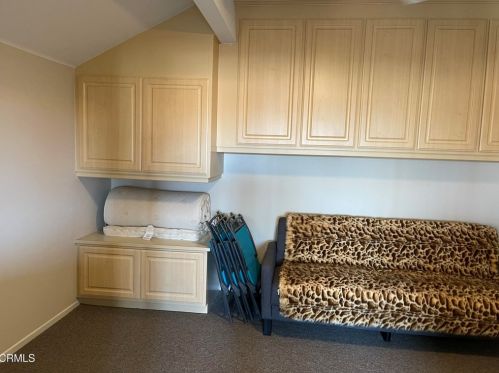 4687 San Sebastian Dr, Oxnard CA  93035-3644 exterior