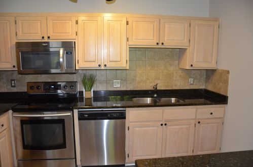 4236 Boulder Rdg Pt, Saint Paul MN 55122-1895 exterior