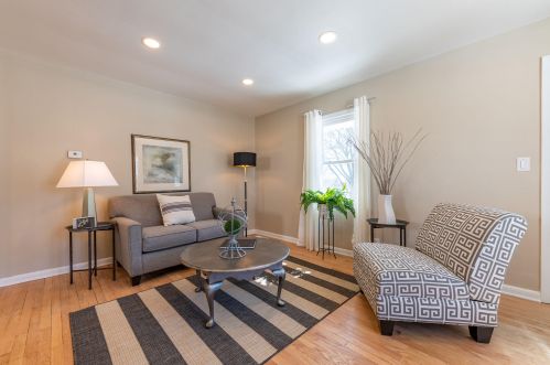 5900 71st St, Milwaukee, WI 53218-1820