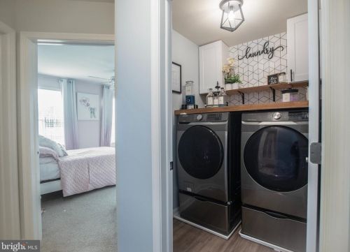 1012 Johnson St, Philadelphia PA  19138-1015 exterior