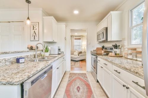 2209 Clairmont Ter, Atlanta GA 30345-2316 exterior