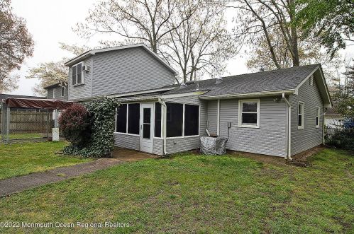 202 Conifer Dr, Lacey NJ 08731-3003 exterior