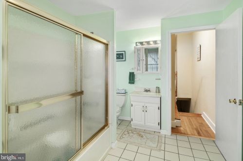 811 28 St, Philadelphia PA 19145-2408 exterior