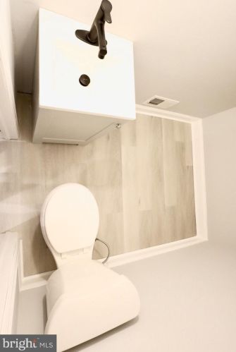 9314 Academy Rd, Philadelphia PA  19114-3523 exterior