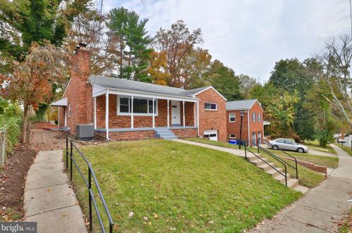 9315 Weaver St, Silver Spring, MD 20901-3607