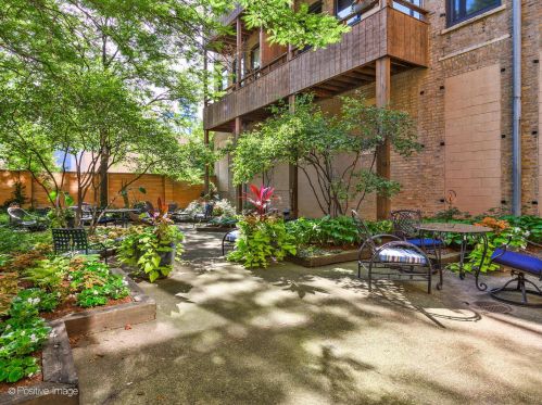 420 Grand Ave, Chicago IL 60612-1144 exterior