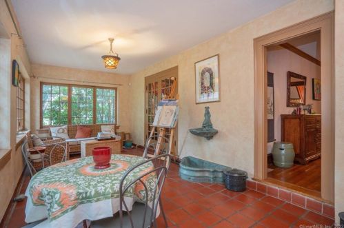 160 Oxford St, Hartford CT 06105-2514 exterior