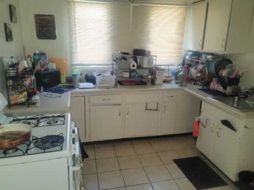 424 Cory Ave, Waukegan IL 60085-4016 exterior