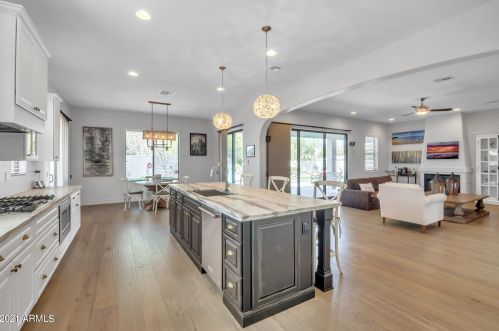 6030 5 Ave, Phoenix AZ 85003-2524 exterior