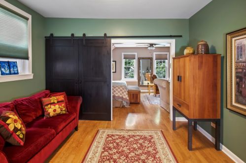 2152 Farragut Ave, Chicago IL 60625-1204 exterior