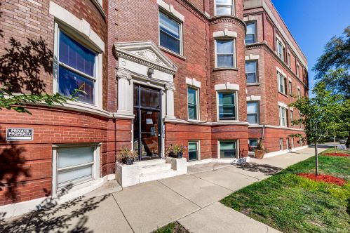 454 46th Pl, Chicago, IL 60653-4104