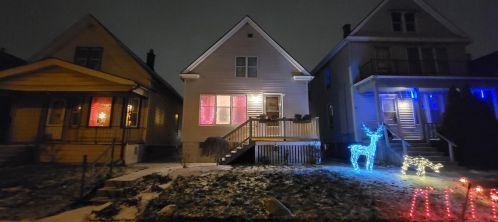 2853 10th St, Milwaukee, WI 53215-3918