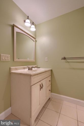 107 Kilgannon Ln, Lancaster PA 17603-9050 exterior