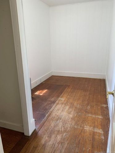 115 Reynolds St, Killingly CT 06239-2951 exterior