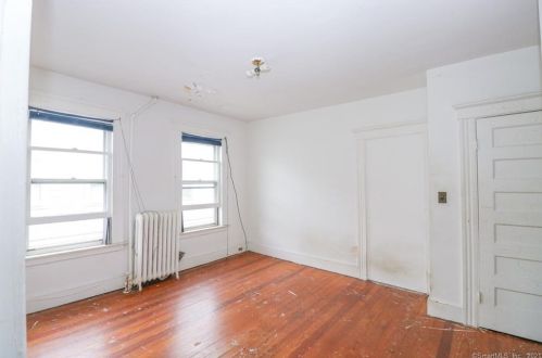 58 Pearl St, Torrington CT 06790-5229 exterior