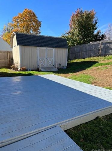 4 Cheryl Ave, Wallingford CT  06492-3911 exterior