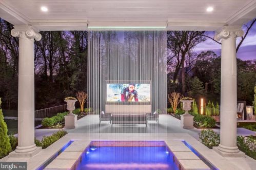 6431 Georgetown Pike, Mc Lean VA 22101-2212 exterior