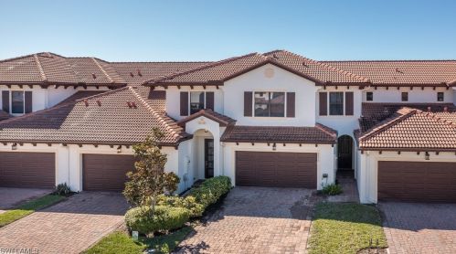 7972 Bristol Cir, Naples, FL