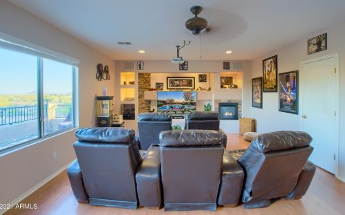 33907 23 Dr, Phoenix AZ 85027-4137 exterior