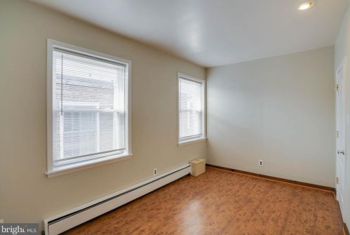 929 6 St, Philadelphia PA 19123-1405 exterior