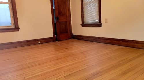 404 8 Ave, Broadview IL 60153-1515 exterior