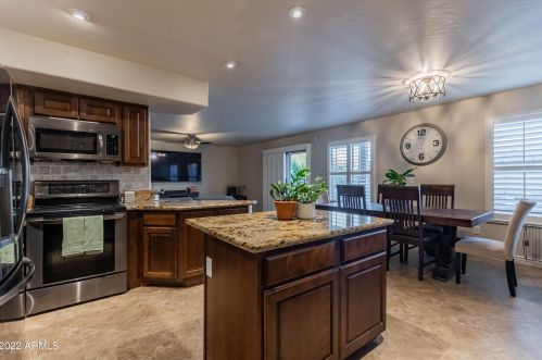 20831 10 St, Phoenix AZ 85086-0927 exterior