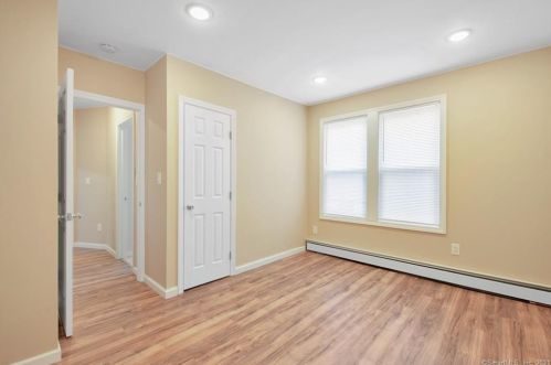 71 Albany Ave, New Britain CT 06053-3586 exterior