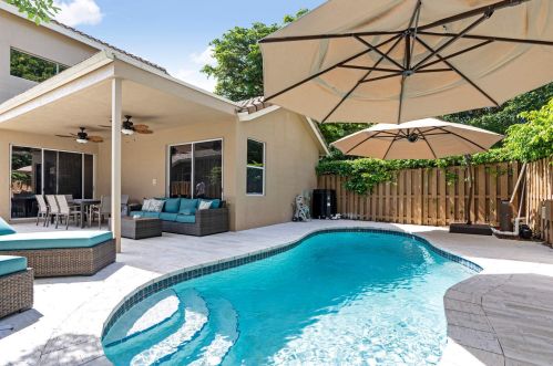 6617 25th Ter, Boca Raton FL  33496-2019 exterior