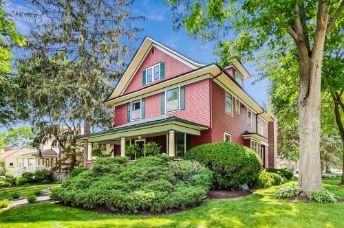 23 Columbia St, Naperville, IL 60540-4712