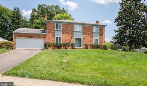 1329 Macbeth St, Mc Lean VA  22102-2736 exterior