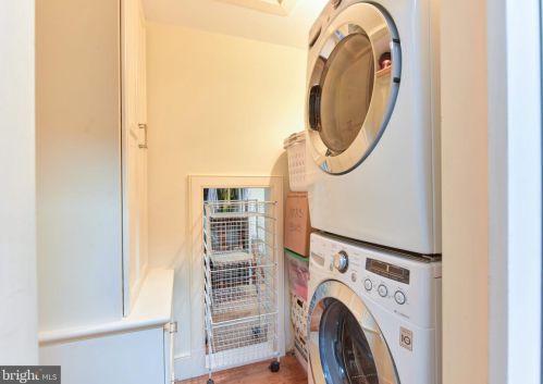 1103 Prince St, Alexandria VA 22314-2934 exterior