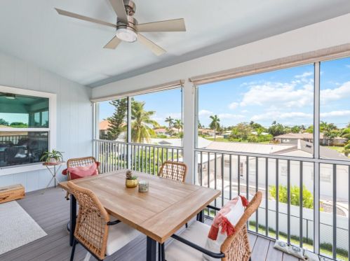 132 Jamaica Dr, Naples FL exterior