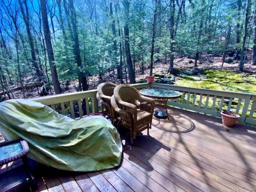 342 Ledge Dr, Torrington CT 06790-2245 exterior