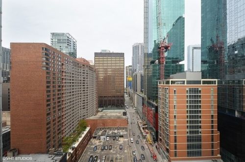 535 Michigan Ave, Chicago IL 60611-3814 exterior